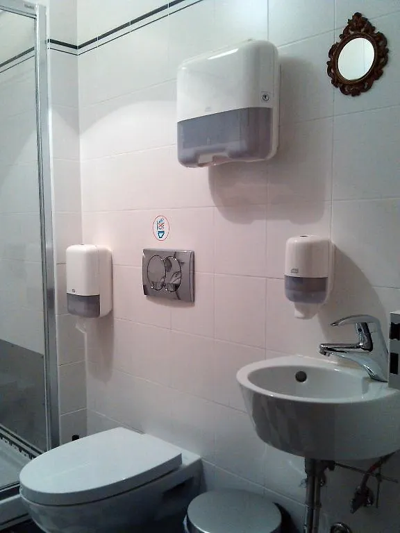 ליסבון Hostel Graca 28